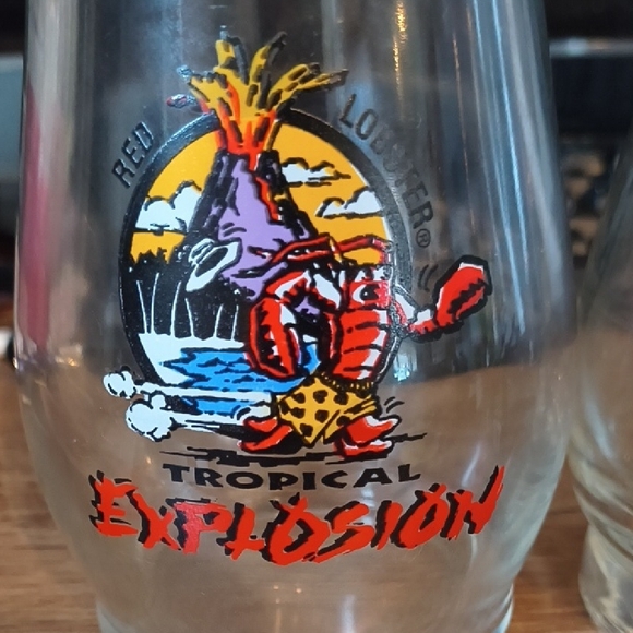 Vintage Red Lobster Hurricane Glass Set of 4 - Retro Lobster Mascot Collectibles - Picture 2 of 6